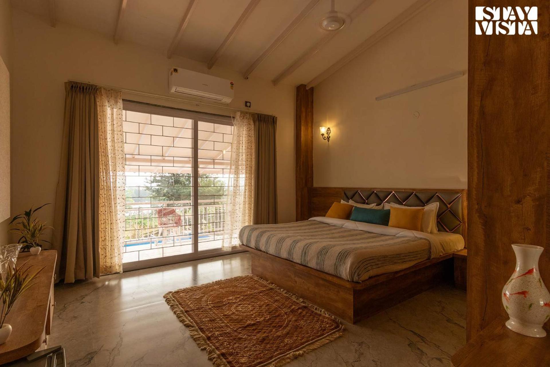 Stayvista'S Harvest Haven - Pool-View Villa With Deck & Machan Near Sula Нашик Екстериор снимка
