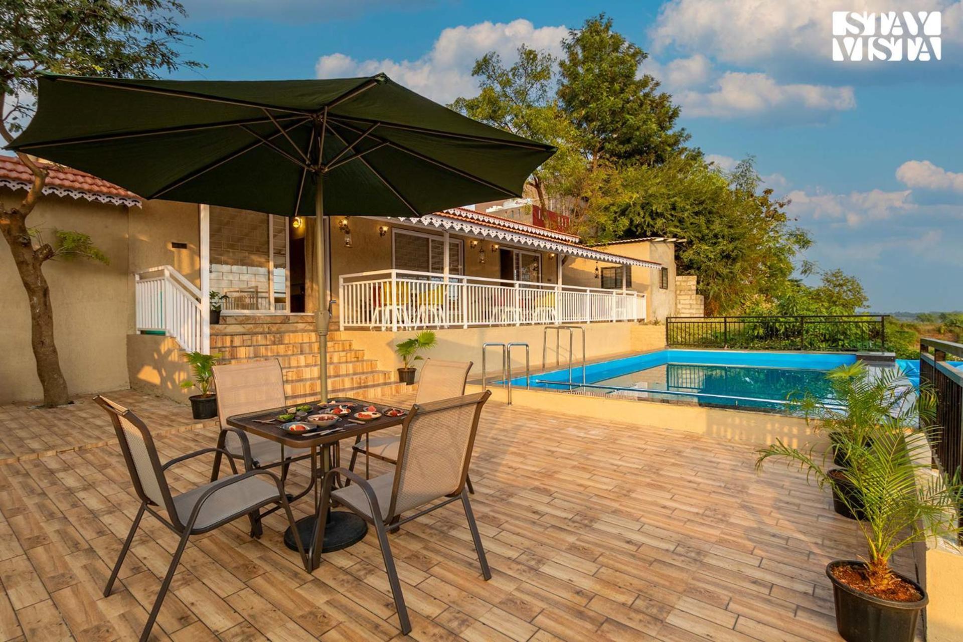 Stayvista'S Harvest Haven - Pool-View Villa With Deck & Machan Near Sula Нашик Екстериор снимка